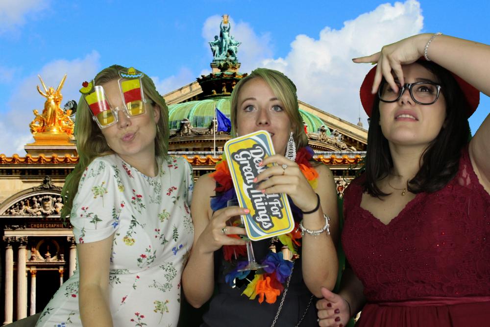 Christ School Prom | View more photos from the event at gallery.myphotoboothexperience.co.uk/u/MyPhotoBoothExperienceLtd/Christ-School-Prom